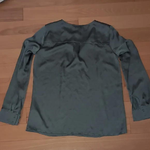 H&M Blouse - Picture 5 of 7